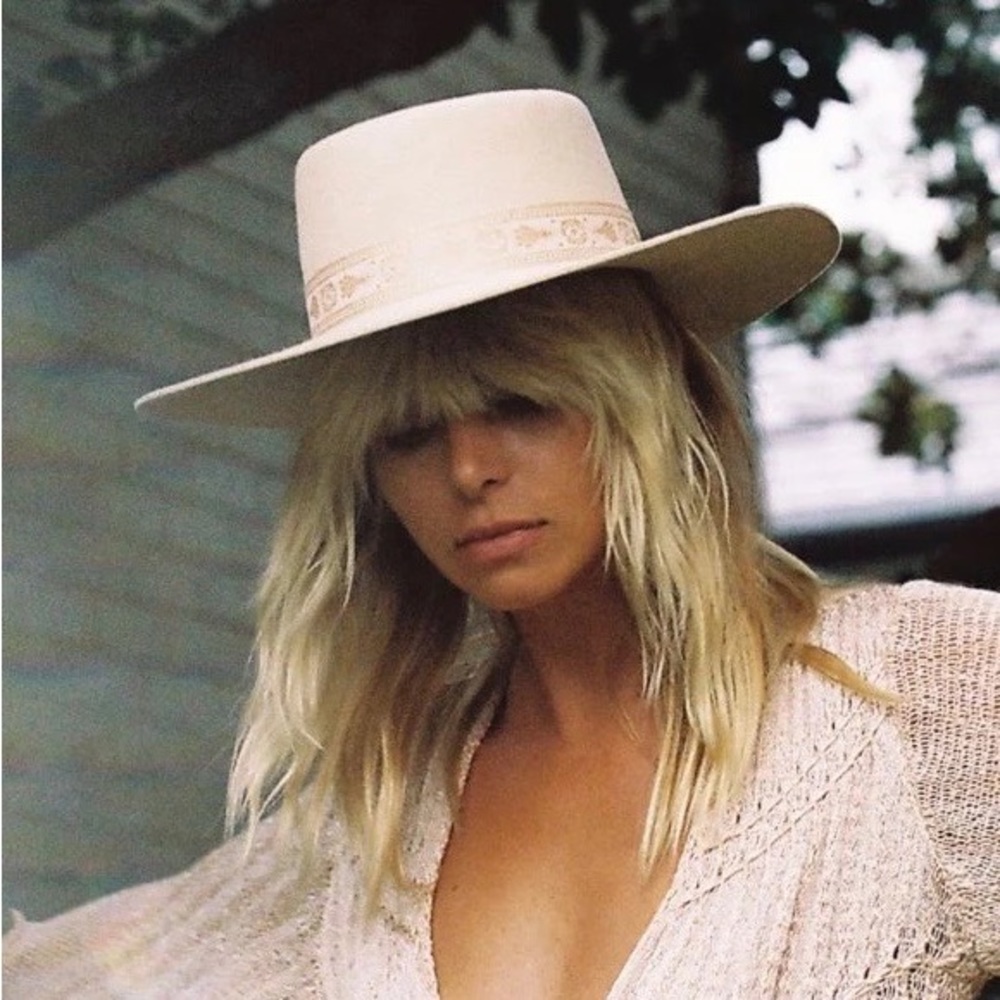 New with Tags Lack of Color Juno Boater Hat in cream